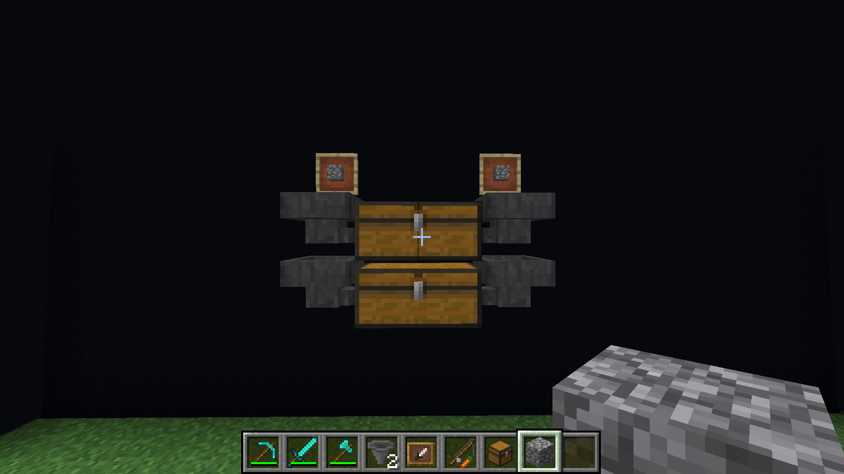 Double Chest and Item Frame